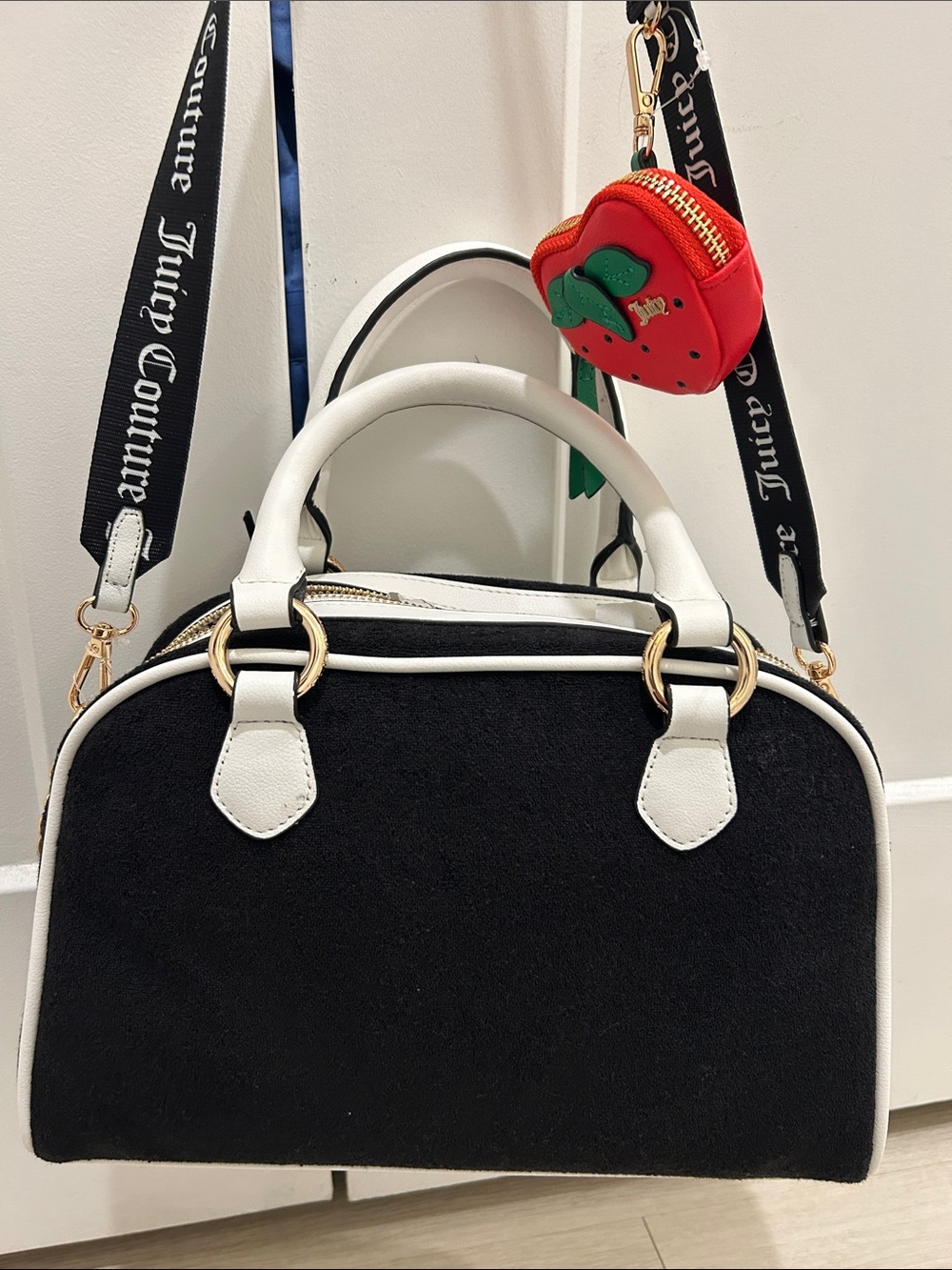 Juicy Couture Exclusive (NWT) Sweet N Juicy "Apple" Satchel - Picture 8 of 14